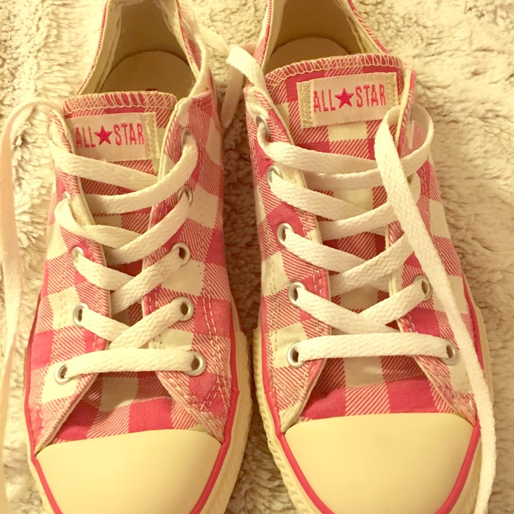 Pretty in Pink Connverse